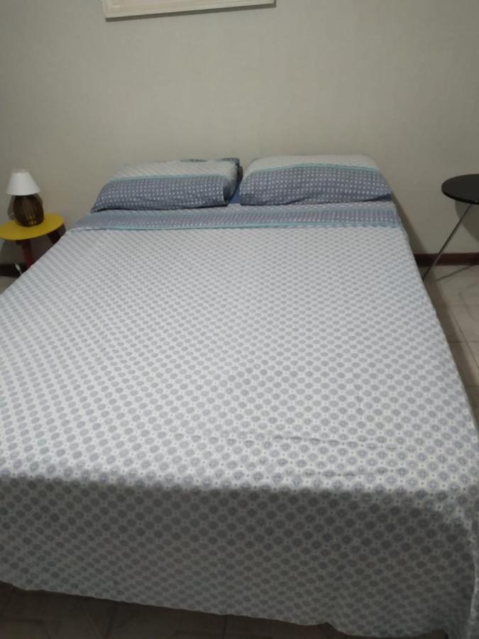 Casa Agradavel Com 3 Suites Em Condominio A 150 Metros Da Cabo Frio