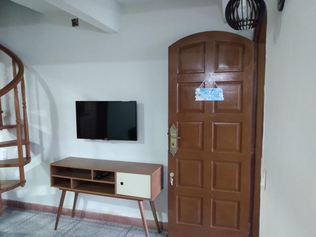 Casa Agradavel Com 3 Suites Em Condominio A 150 Metros Da Cabo Frio
