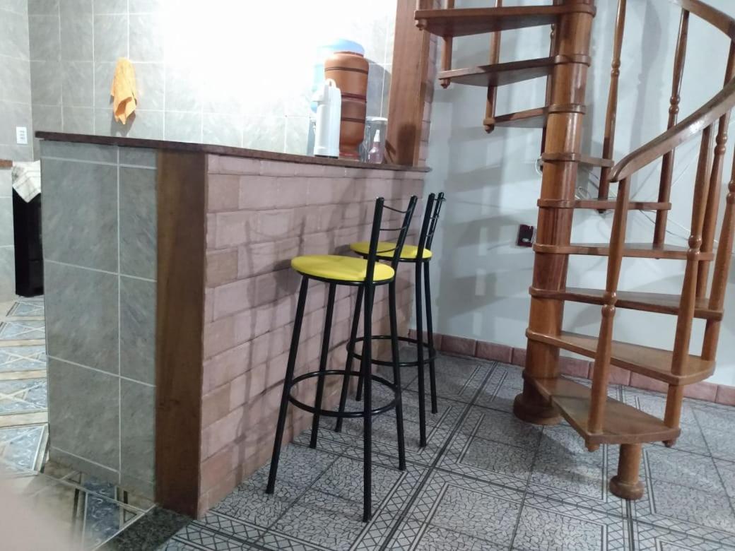 Casa Agradavel Com 3 Suites Em Condominio A 150 Metros Da Holiday home *